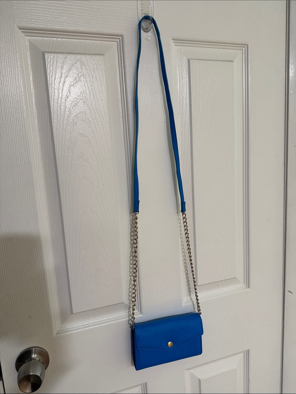 Blue Chain Crossbody Wallet - Picture 2 of 2